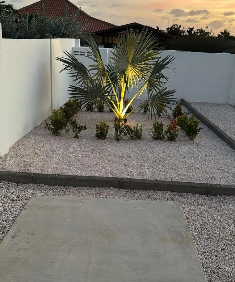 3 Bedroom Cozy Villa Close To Jan Thiel Beach Curaçao